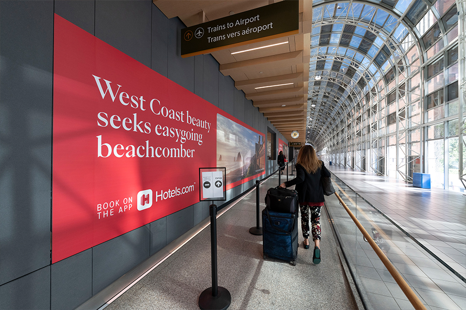 TOR UPExpressStationDomination Hotels.com UPExpressUnionStation OCT22 46